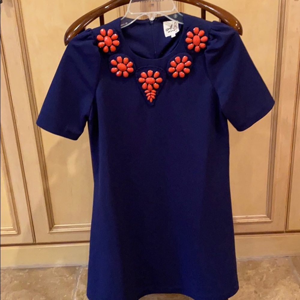 Adorable sheath with coral beading size S